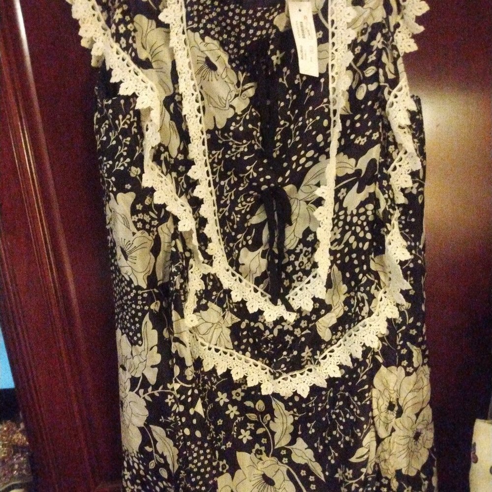 Beautiful silk black and white mini dress from BouBou collection.